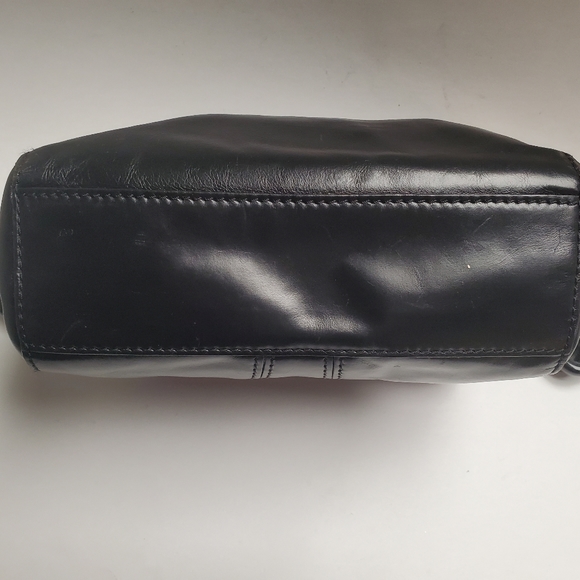 Handbag - Picture 7 of 11